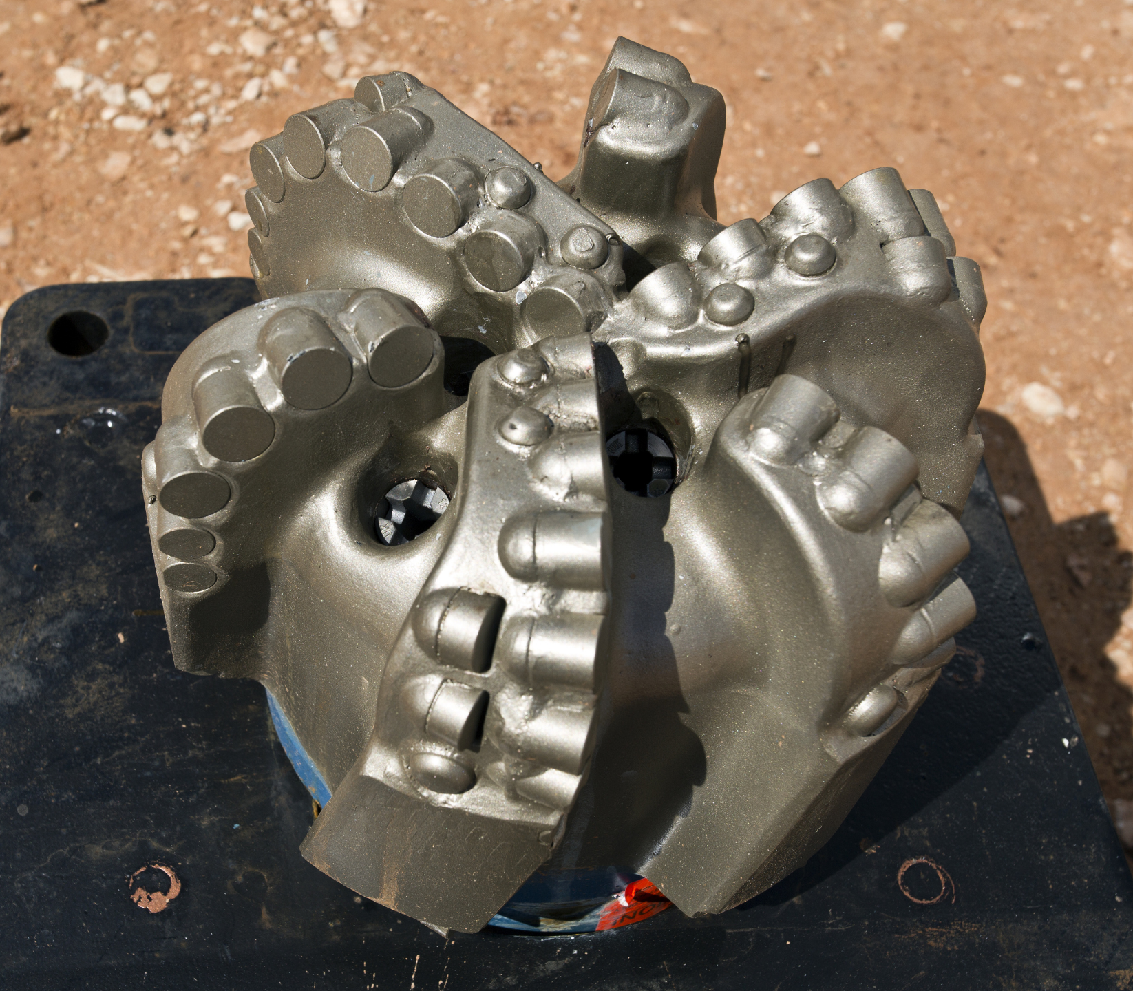 Đặc điểm của ma trận PDC bit